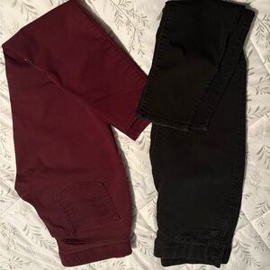 Signature by Levi Strauss Women's Skinny Pants - Burgundy and Black
